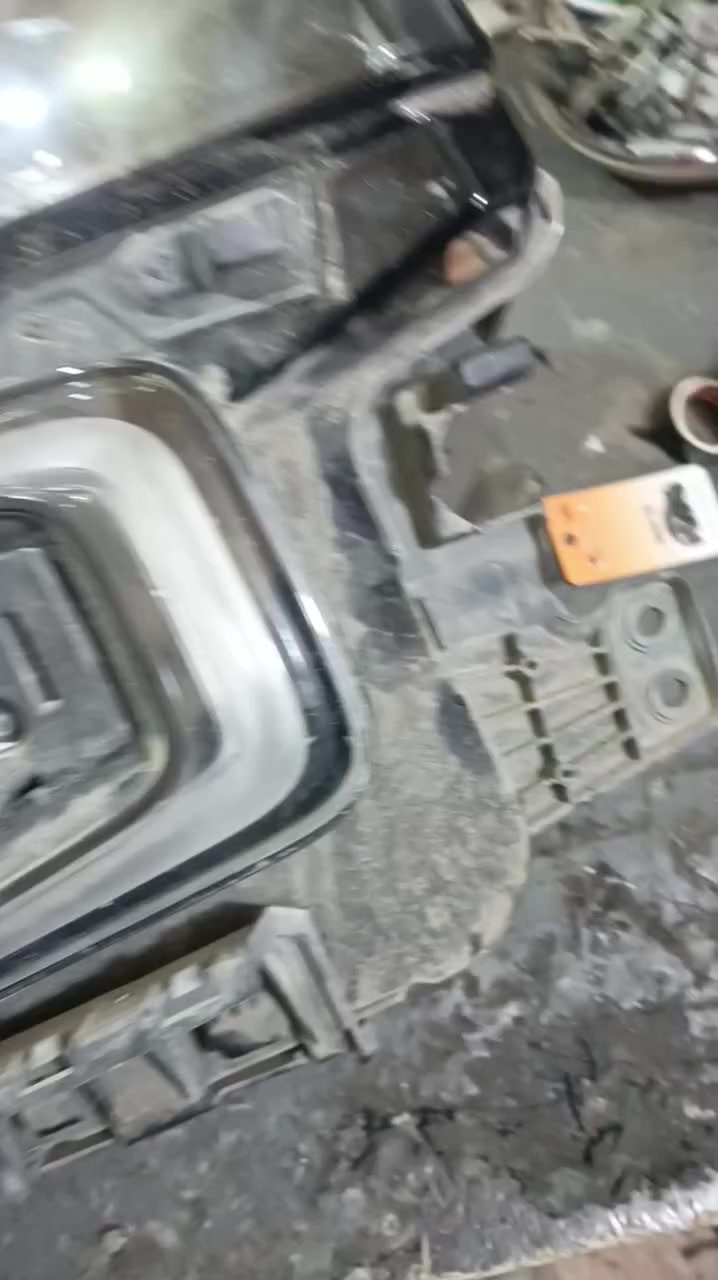 العنوان شارع فلسطين قريب جسر الموال موجود كافت جام لايت الجمسي والشوفر وتصلح كافت لدات والشاره موجود كارات تفصيخ وموجود جديد ***********
