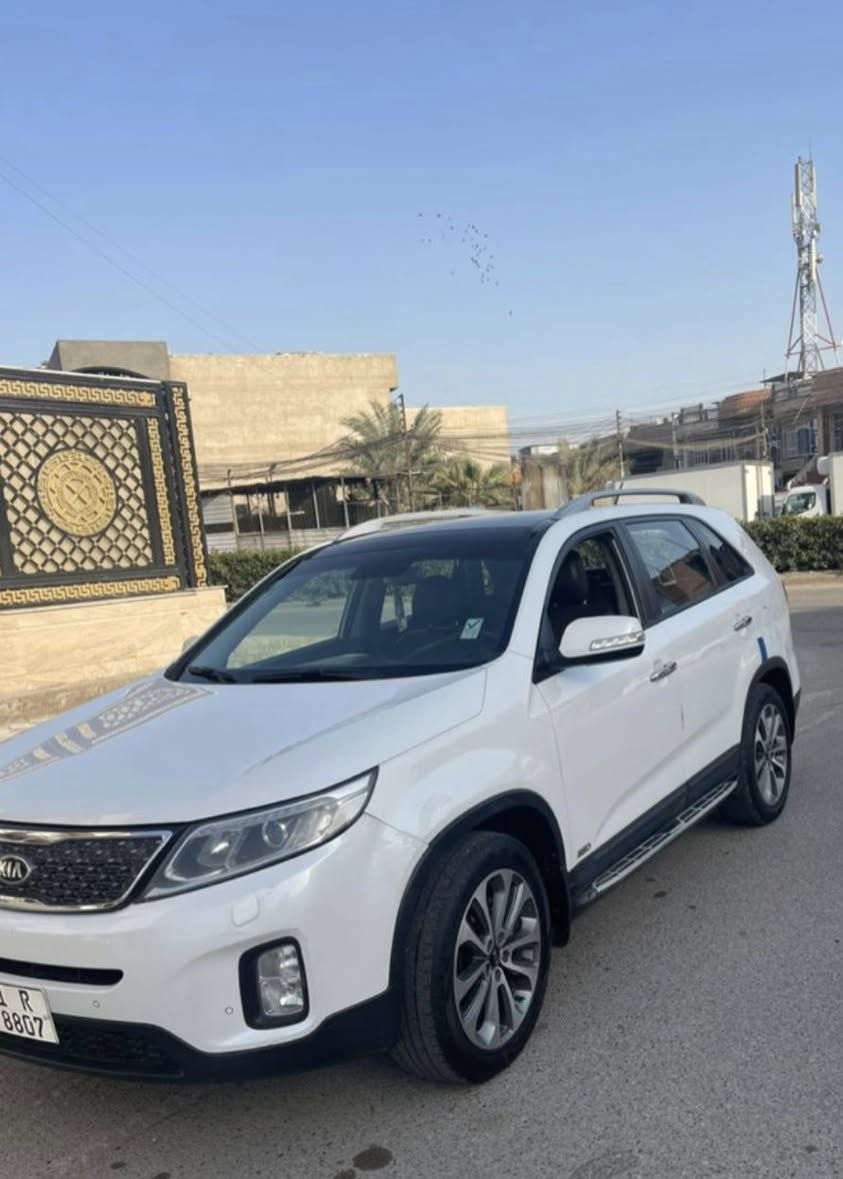 سورنتو خليجي كويتي كامل مواصفات موديل ٢٠١٤  سقف بانوراما  اشارات ترحيب بالباب بصمه ماشيه ١٨٢ بيها مكانات بارد فقط بدون محرك مفتوح من فوك مبدل بيه   رواجز السعر ١٧٨ وبيها مجال بسيط الاتصال على*********** وبيه واتساب المكان بغداد البلديات مضمار العابد
