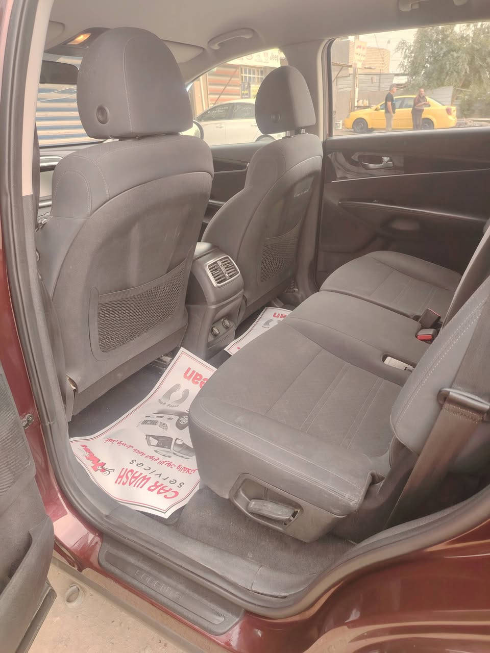 السلام عليكم سورنتو لون كرزي سته سلندر جي دي اي سبعه راكب رقم بابل موديل ٢٠٢٠ بيه جاملغ وبنيد صبغ بدون داخل سعر البيع ١٩٢ ورقه لاستفسار *********** مكان بغداد
