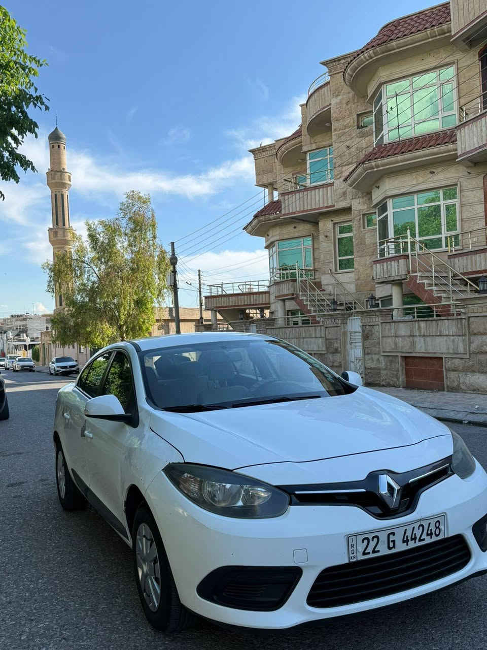 🚗 **للبيع سيارة **
🔹 النوع: رينو
🔹 الموديل:  فلاونس
🔹 سنة الصنع: 2017
🔹 اللون: ابيض
🔹 محرك 2000

✅ السيارة بحالة جيدة جداً 
✅ سياره كفاله عامه

💰 السعر: 90$ (قابل للتفاوض)

📍 الموقع: اربيل معرض منذر الدليمي

📞 للتواصل: ***********
