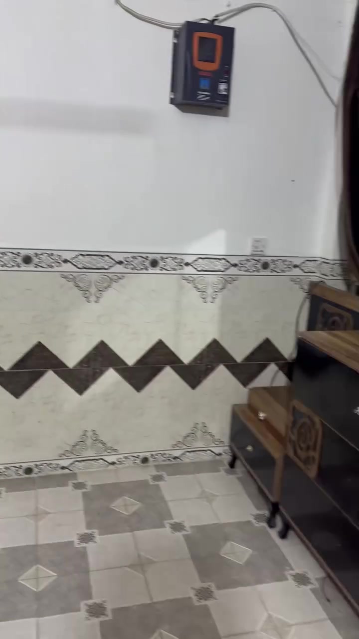 شقة مؤثثة للايجار البوبيات للاستفسار ***********

