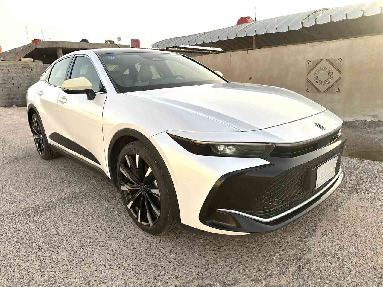 السلام عليكم 
السعر 28.300
رقم بغداد
باب شفط 
صودوك كهرباء 
-تويوتا كراون
-خليجي السياره مكفوله مع سونار بالمنشور بيهه طخه بسيطه بالباب الايمن  او ممبينه 
-موديل 2023
-تبريد بالكراسي
كراسي ثنين كهرباء
JBL سماعات 
- رادار امامي
-رادار خلفي
-وخاصيه النقطه العمياء
-ذاكره خزن بكرسي السائق
-ستيرن كهرباء
تحكمات خلفيه :
-فتحه سقف
وبعد مواصفات معروفه 
- عداد (ممشى) السياره53الف كيلو  و قابل للزيادة .
- ⁠تقرير للسياره موجود بالصور 
283
للتواصل (***********)
اعتذر عن مرارس
العنوان البصره  دور المطار
