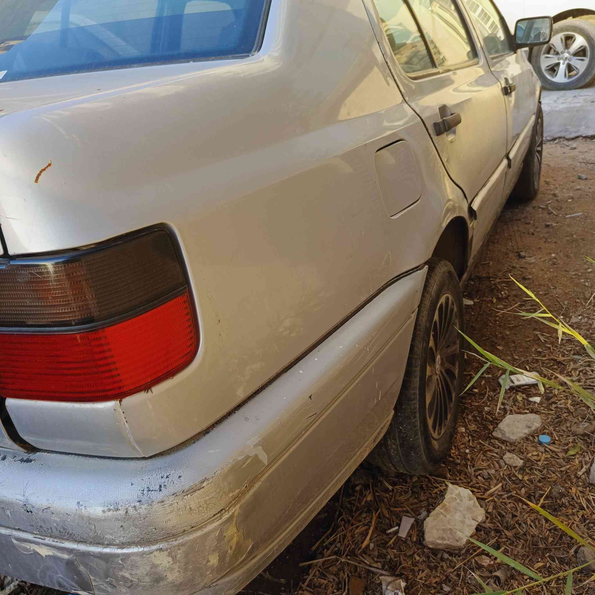 السلام عليكم كولف فنتو موديل 93 للبيع كير محرك تبريد  كله شغال يرادلها ترتيبات السعر 38 للاستفسار على الهاتف *********** وشكرا ملاحظه كير اتماتيك
