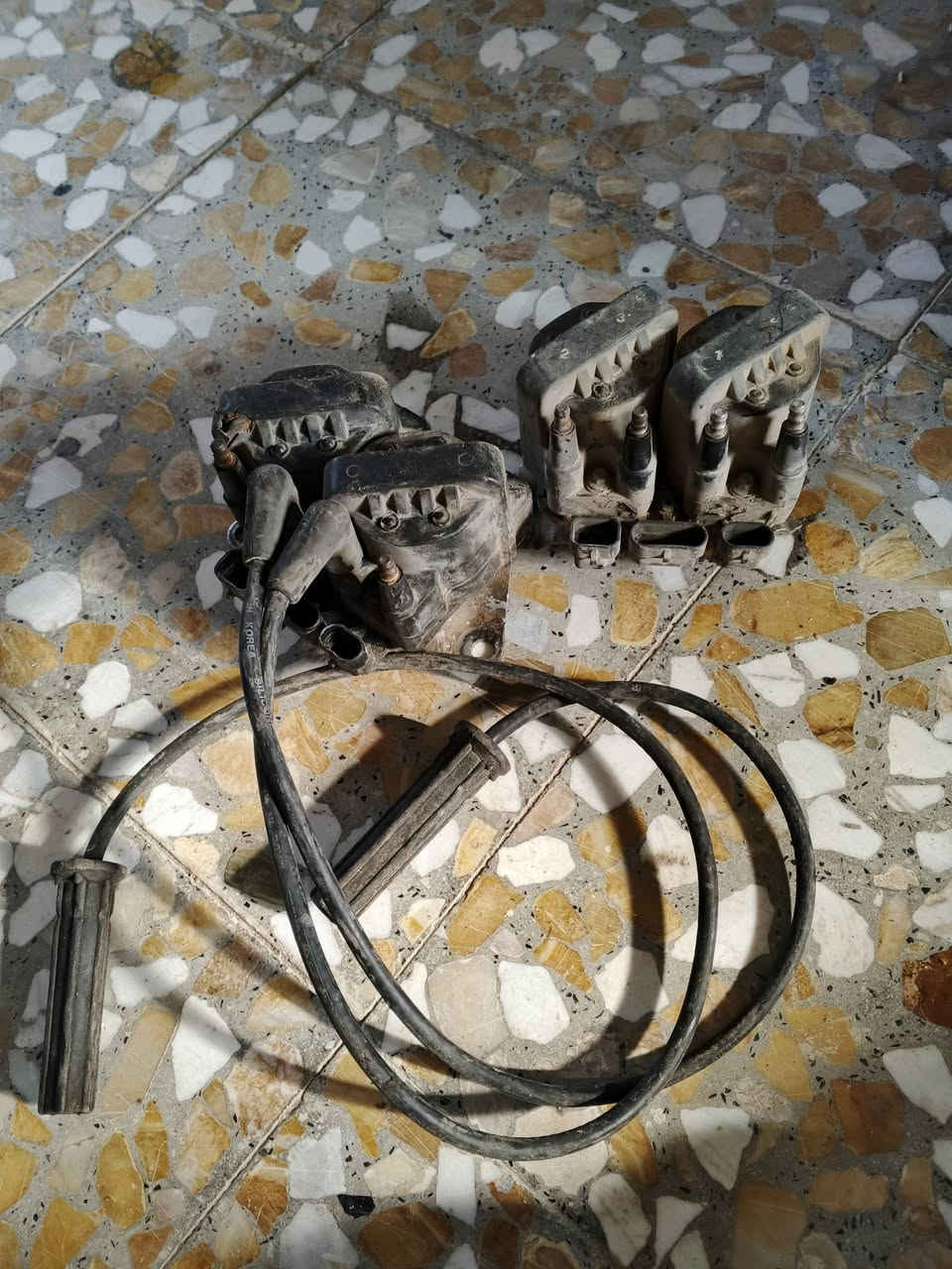 السلام عليكم غراض برنس للبيع عنوان بغداد مدينه الصدر هذا رقمي ***********
