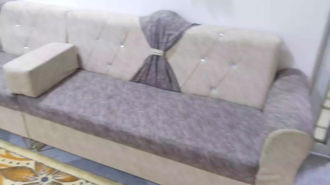 جميع العروض للبيع واليحتاج الحاجه الي اترغبه ايصورها ويرسلها لي على الخاص او على الواتساب وأرسله السعر 
الرقم ***********
