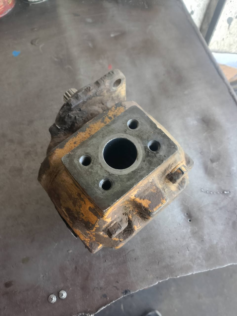 سلام عليكم بم ستيرن للبيع مال شفل كاوسكي 70    ***********
