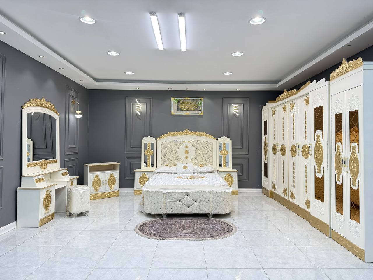 ⚜️تفاصيل الغرفة ....⚜️

صاج خارج ٤ملم ام دي اف 🪭
وداخل معاكس ٣ملم 
صبغ مرمري درجة اولى 

عدد القطع  ٧ قطع 😍
1 //جرباية  قياس  ١٦٠ × ٢٠٠ 
//ميز جانبي ايسر قياس ٥٠
2// وميز  جانبي  قياس ٥٠
3// زاوية ارتفاع مترين عرض ٨٠
4// وميز بلازمه  
5//وميز مراية ارتفاع مترين عرض ١٢٠
6// وكنتور ٦ باب  ارتفاع مترين و١٥ طول ٣ متر و١٥

القطعه الثامنة حسب الطلب شازلون
سعرها ٥٠ الف ❤️
طابوريه ١٥ ❤️

(توصيل مجاني مركز بغداد )
التوصيل يشمل الشد مجاني 
وتوصيل محافظات حسب البعد


**إذا كنت صاحب هذا الإعلان وتريد حذفه لأي سبب، رجاءا أرسل رسالة إلى الدعم الفني**