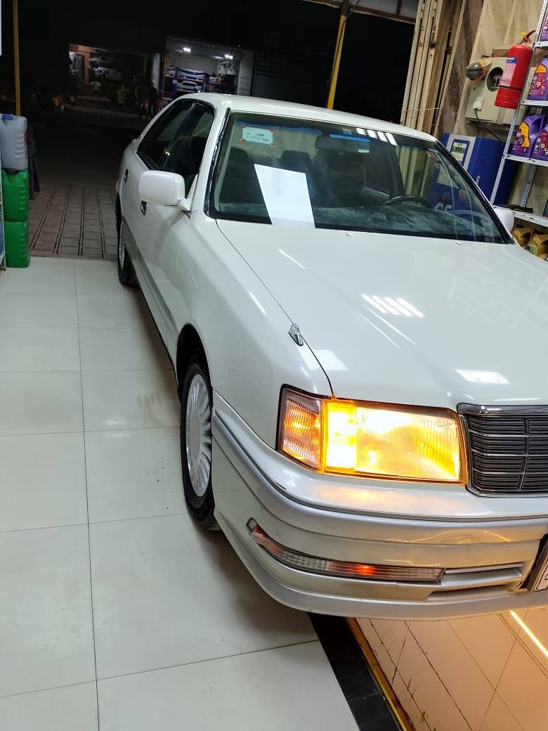 سلام عليكم سياره رأس الثور ماشيه 76 ألف ادوات ادوات كصه جنطه موديل 1997 مكينه كير جديد فيفيتي 3000 تبريد ثلج دواخل فول بترابهن حداده جديدة تخم تاير جديد السعر 48 رقم الهاتف يوجد واتساب أيضاً ***********
