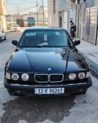 من رخصة الادمن  بي ام دبليو 735 موديل 1991 للبيع أصل وفصل 35 كير ومحرك...
