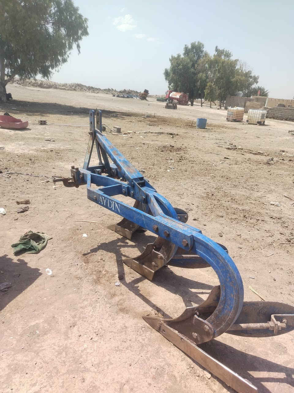 فدان للبيع حجم١١تركي ثلاثي موديل ٢٢نضيف كلش الأستفسار
الخاص مفتوح واتساب مفتوح 
***********او***********
