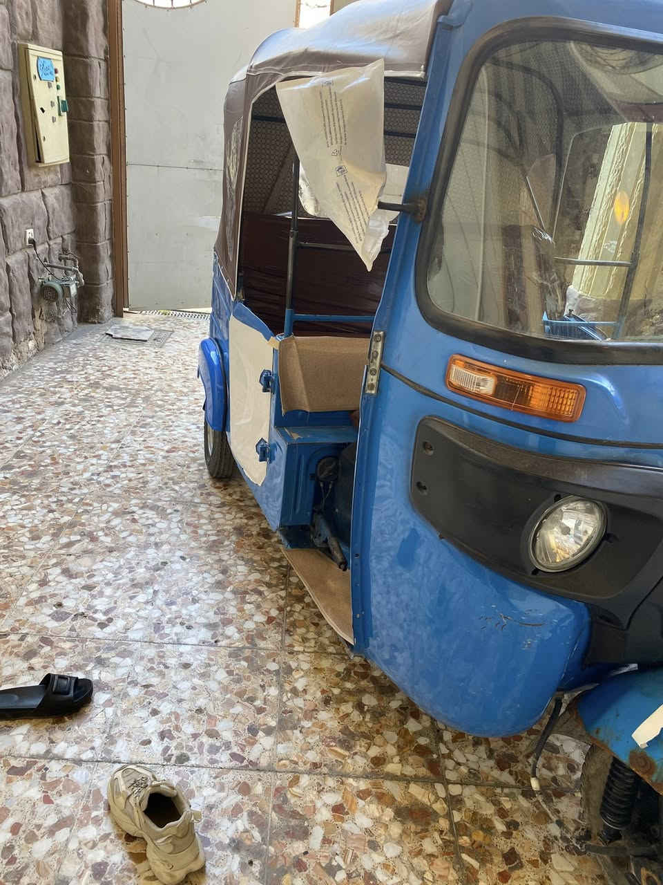 تكتك للبيع الموديل ٢٠٢١مرقمه بيها طخه بل الالغد بارد تكتك جاهزه للشارع كبل السعر ٧٥٠٠ وبيها مجال ***********المكان بغداد حي القاهره
