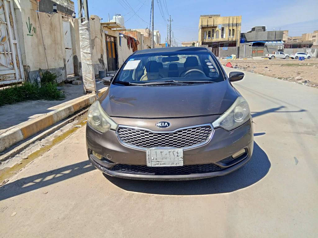 فورتي 2014 وأرد تبديل بنيد بس بدون دواخل ماكينه وكير تبريد جهز وبيه رشات صبغ تحويل ذي قار غراف سعر 90.   لبيع فقط *********** بغداد, العراق
