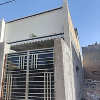 بيت للبيع و مراوس بكاع 200و150بيت جديد بناء 2026 بيت كامل بس عوزة كاشي...