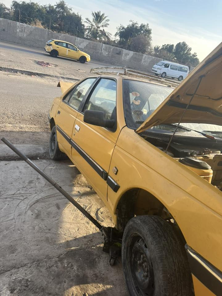 السلام عليكم بيجو ٢٠٠٩ جاهزه لبيع مكينه جديده بسعر  ٢٥ ورقه بيه مجال قليل بعدها يم الفيتر يطلب عليه فلوس ماعدي انطي تفيده يتصل ***********
بسمي رقم وسنويه جديده رقم نكليزي
