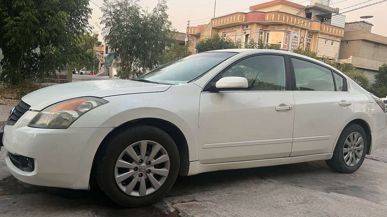 نیسان ئاڵتیما مۆدێل ٢٠٠٩ بۆ فرۆشتن...
​
سەیارەی نیسان ئاڵتیما مۆدێل ٢٠٠٩ (بڕاوە) بۆ فرۆشتن بە دۆخێکی زۆر باش و خاوێن
​مۆدێل: ٢٠٠٩
​ڕەنگ: سەدەفی (سپی)
​مەکینە و گێڕ: بە شەرت، زۆر تەندروست و بێ کێشەیە
​دۆخی ژێرەوە و سواری: ئۆنسە و بەستنەوەی ژێرەوەی تەواو توندوتۆڵە، سوارییەکی زۆر نەرم و بێ دەنگی هەیە.

​تێبینی: سەیارەکە بڕاوەیە
​شوێن: کەلار
​نرخ: ٤٣ وەرقە (لەگەڵ مەعاملەیەکی زۆر کەم)
​📞 ژمارەی پەیوەندی: ***********
