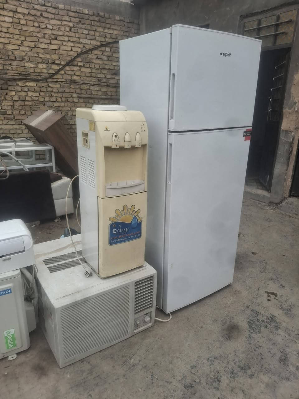 سنك سعره 75 ثلاجه جديده زغيره سعره 100 مبرده سعره 65 براد سعره 60
طباخ نضيف سعره 75
سبلت طن واحد جديد جدا سعره 250
ثلاجه حجم كبير سعره 300
مكاني ابو غريب النصر و السلام واكو توصيل بي واتساب ***********
