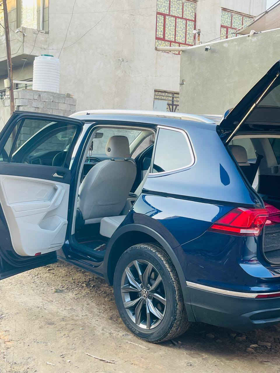 للبيع فولكس واكَن تيكَوان 2023 وارد امريكي فئة SE 
بصمة تشغيل+ بصمة بيبان+ بصمة صندوق
كشنات جلد + كشنات كهرباء 
داخل ابيض
تشغيل عن بعد 
7 راكب 
رادار 360°
شاشة كبيرة + تحكمات ستيرن
ويل كب 18 
اشاير مرايات + اناره ع القدم  
تبريد قطعتين 
سايد بريك بصمة 
نظام DRIVE MODE
نظام AUTO STOP
لايت زنون+بك لايت لد+ لد نهاري
تبريد لمس + مناخي 
ماشية 53 الف
مكينة 2000 تيربو
صور الحادث مرفقة بالمنشور 
تبديل دعاميه اماميه.راديترات ومروحه مازدات وشباك و رادار بلادي نفسها
ايرباك ستيرن والبرده طاك
رقم منفيس بأسمي اني مستوردها
تترقم اي محافظه ماعدا الاقليم
العنوان بغداد
السعر 210 وبيها مجال بسيط للاستفسار 
***********📞

