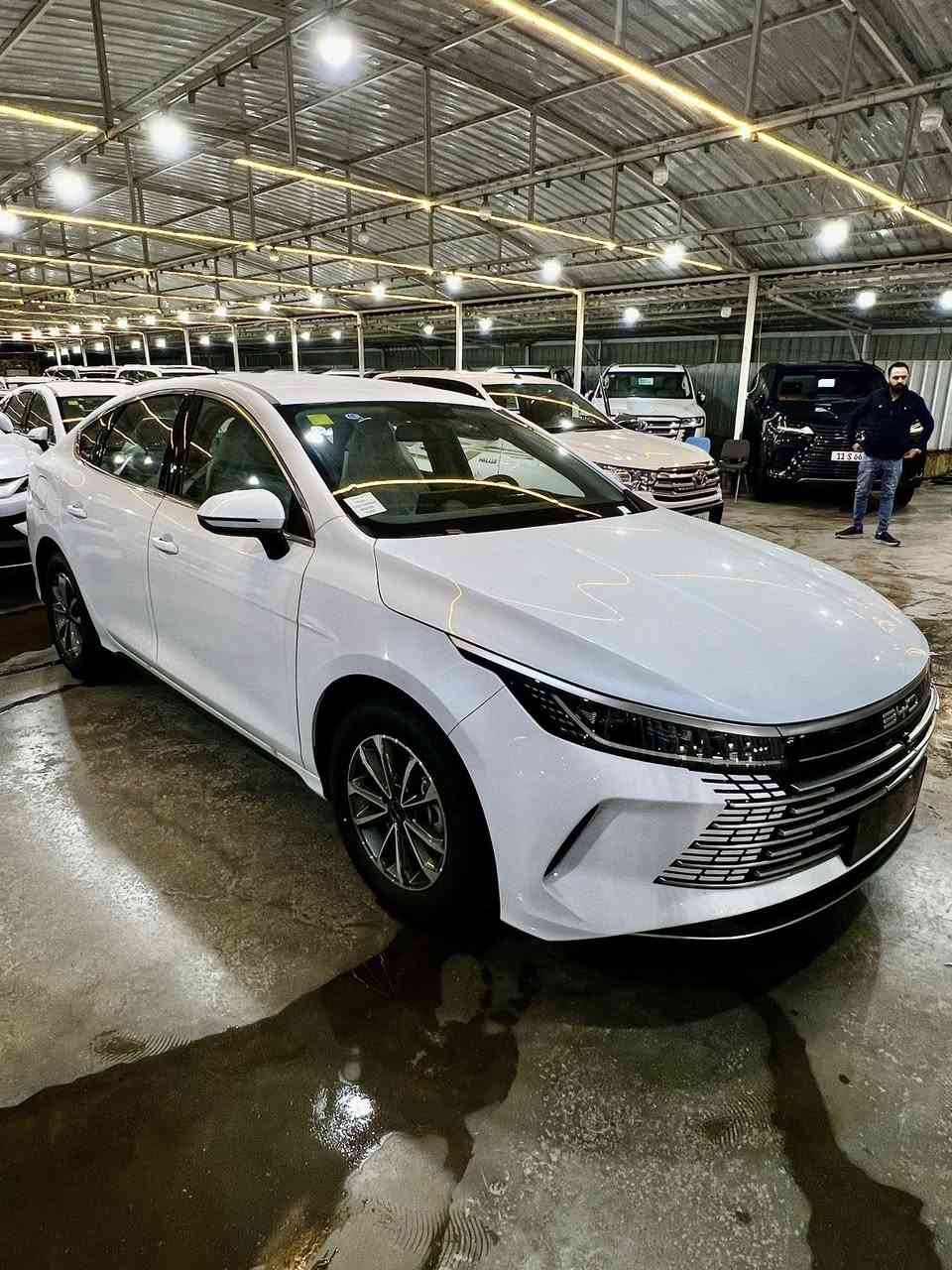 ♦️بي واي دي ديستروير 05 موديل 2025♦️

‼️مواصفات معروفة‼️

♦️ملحقات كاملة(شاحن+كرت+منفاخ)
♦️كير ماوس
♦️شاشة كبيرة دواره 
♦️قطعتين تبريد
♦️مقاعد جلد ابيض رياضي

❌✨السعر: : 18,500.000 دينار ❌
(السعر شامل الدلالية)
السيارة تترقم بغداد✨
‼️البيع نقد فقط ‼️

📍العنوان:بغداد الكريعات شارع الوقف السني معرض الفرقان لتجارة السيارات

☎️للاستفسار:
***********
***********
***********
