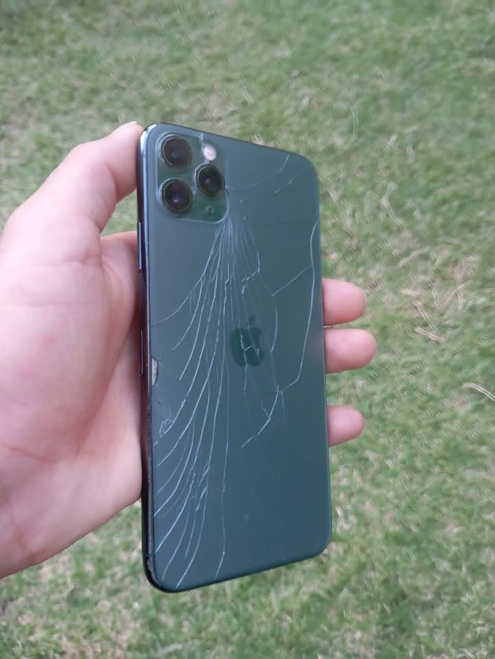سلام عليكم
جهاز  iPhone 11 Pro Max
مستبدل شاشه فقط الاصليه (اصلي)🔥
بطاريه 82  // ذاكره 256
كامرت الجهاز تخبل حرفياً🔥
سعره 250 
بي مجال مال الجيه علمود ما تعامل وافشلك
مكاني تكريت رقمي (***********)
واتساب مفتوح
