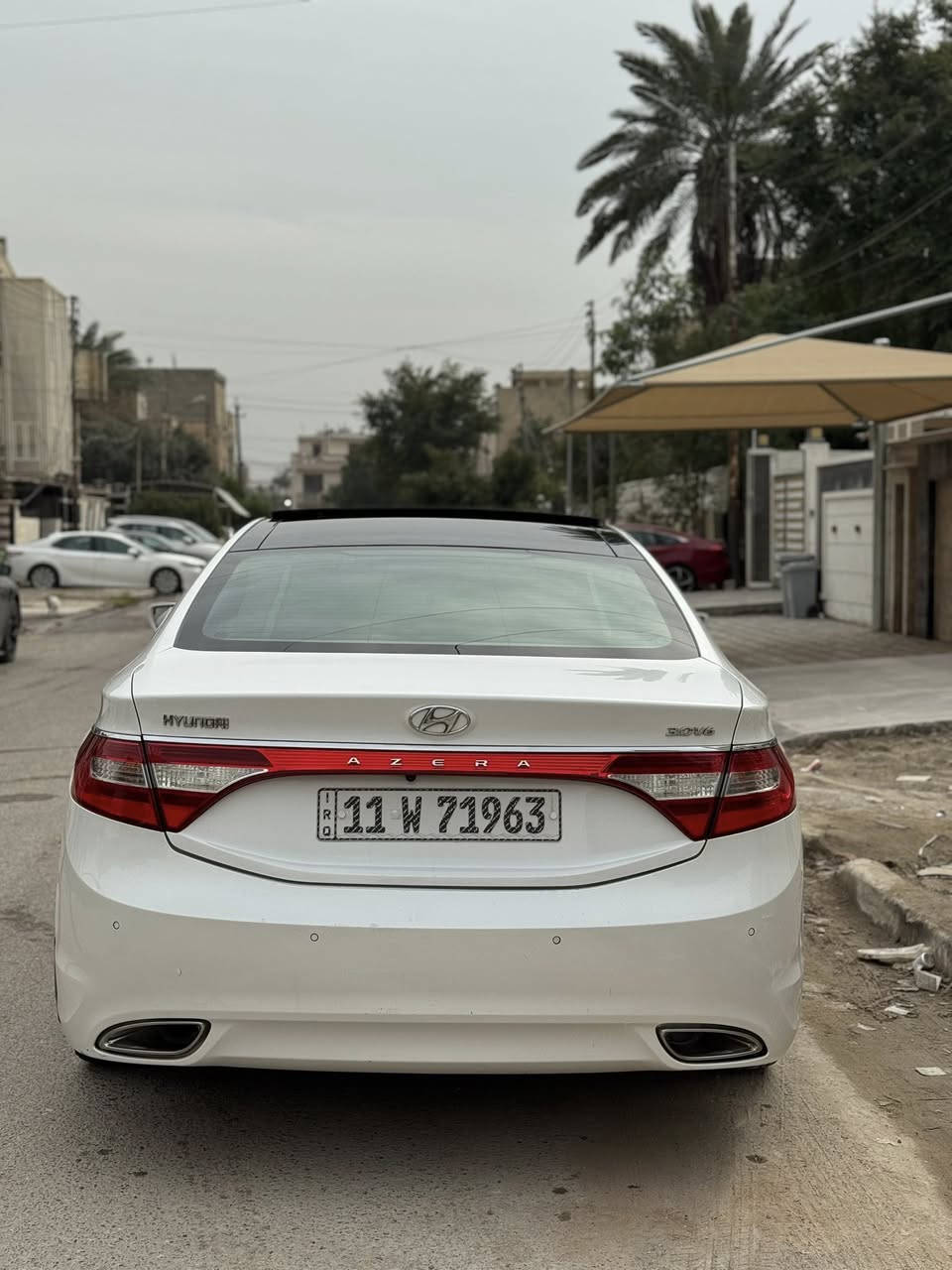 سلام عليكم اخوان ازيرا خليجي موديل 2014 VIBسيارة احلى من الصور موصفاتها معروفة ميحتاج احجيهامكفولة من الصبغ بيها اصبع بس كارت بيها بارد بس صبغ وفتح اي قطعة مكفولة ماشية تقريبا 180 كم صدر نظيف تخم تاير سيارة خير من الله مكاني بغداد العامرية او جسر الزيتون السعر 139 وبيها مجال بسيط رقمي ***********
