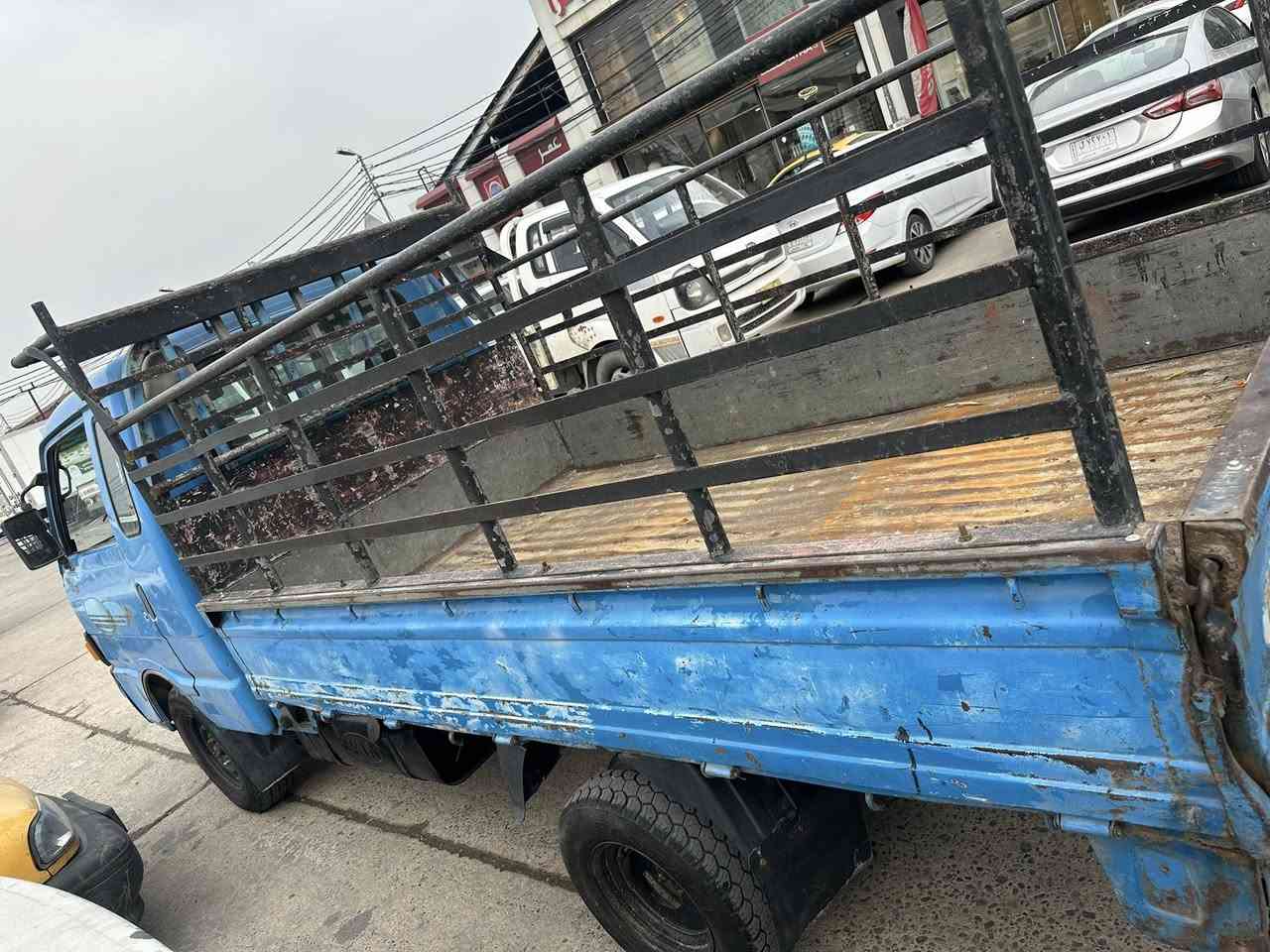 السلام عليكم كيا بنكو موديل ١٩٩٤ سياره خير من الله نضيفه كير محرك اكسل تخم تاير سياره نضيفه كلش مكاني بغداد حي الجهاد سعر ٤٥ وبيه مجال 
***********
