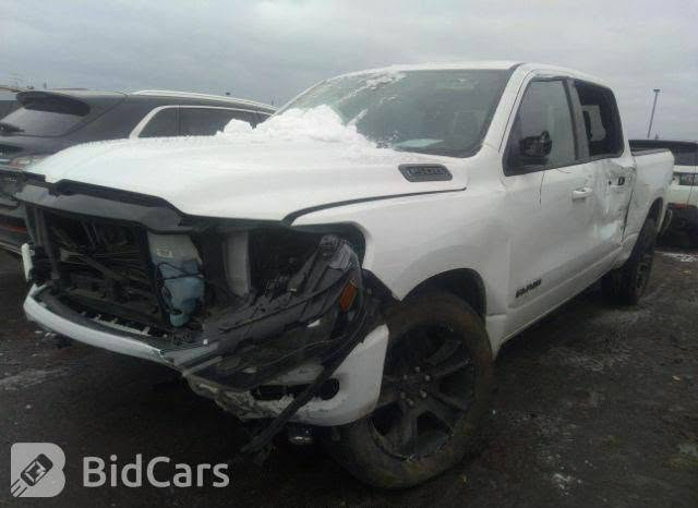موديل ٢٠٢٠ بسعر ٢٤٧
الحادث موضح بالصور 
رقم الشاصي 
1C6SRFFT8LN204157
السكن البصرة مدينة النرجس السكنية 
رقم الهاتف ***********
المواصفات 
بانوراما 
حساس امامي وخلفي 
دفع رباعي 
محرك 8 سلندر 5.7 
بيهة منظومة غاز 
ماشية ٢٧٠ الف كيلومتر وقابل للزيادة
النواقص 
شفتات امامية مال دفع رباعي 
وحساسات امامية
