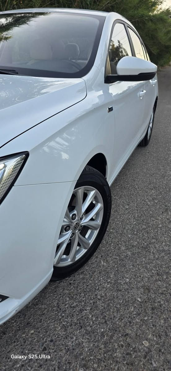 Mg 5 2024 confort 
سەیارەیەکی جوان پاک بی کیشە هەموو گیانی بەشەرت ٢٩ هەزار ڕۆشتوە سەیارەکە قۆپیکی بچوکی هەیە لەگەڵ خوختیکی بچوک بۆ نرخ پەیوەندی بکە 

***********
