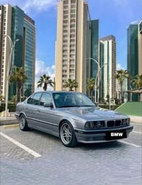بي إم ٥٢٥ • ١٩٩٣ • رقم اربيل
