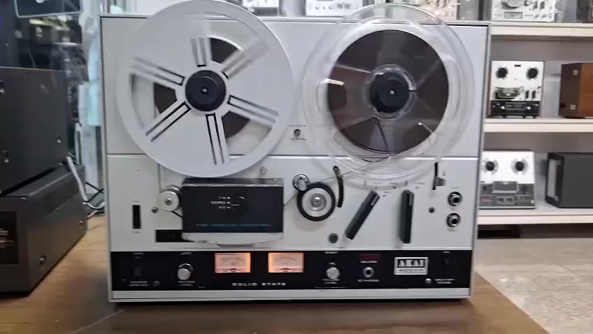 Akai 40000
تيب بكره اكاي موديل 40000
4 تراكات
٤ هيد
نضيف بلادي
200 ألف
يوجد توصيل كل المحافظات
محمد الآغا للصوتيات
***********
