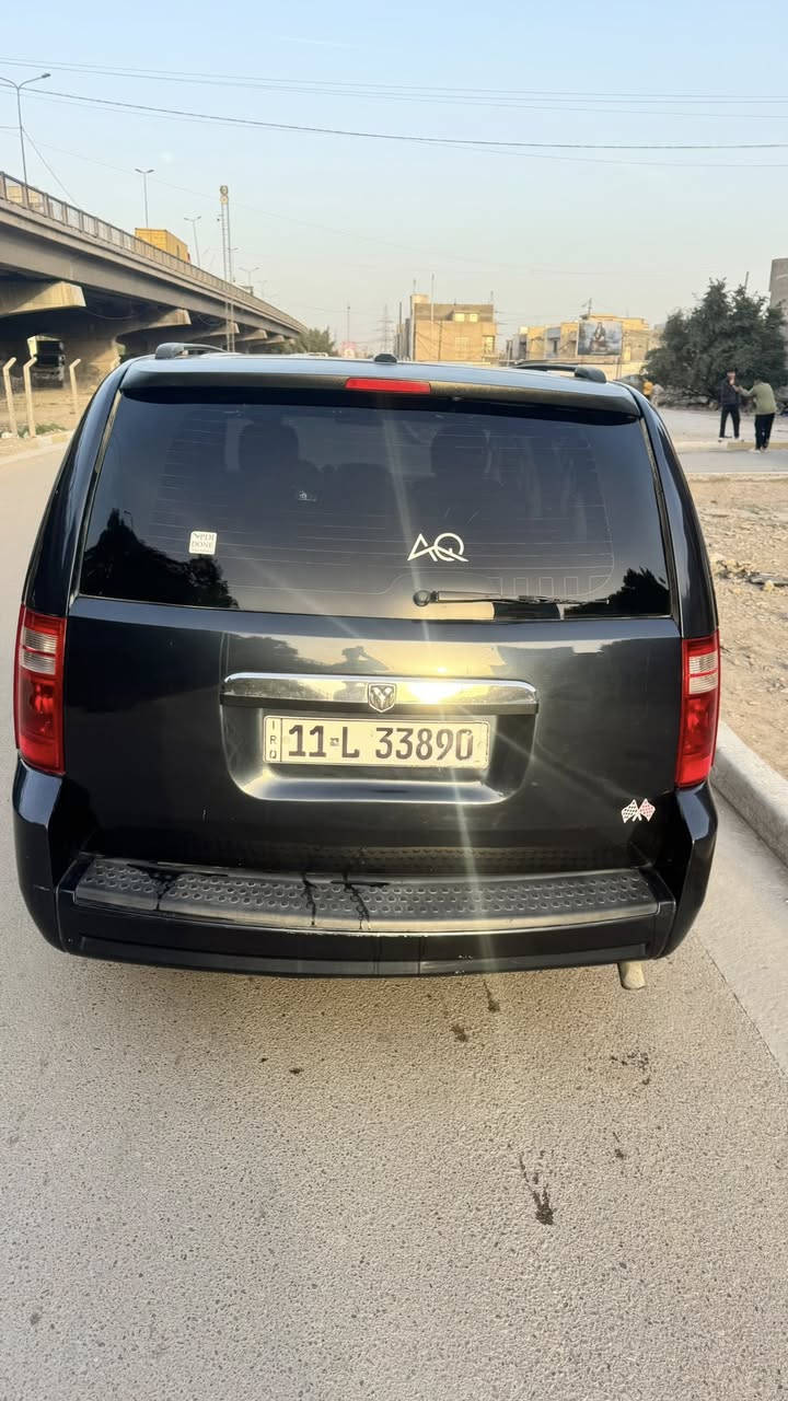 السلام عليكم دوج كرفان 2009 السعر95 وبيها مجال مكينه وكير جاهزه تبريد صبغ حزام اثر شخوط  والرد امريكي جاملغ خلفي فقط السياره نظيفه رقم بغداد الدولي مباشر التحويل 
بغداد السيديه 
***********
