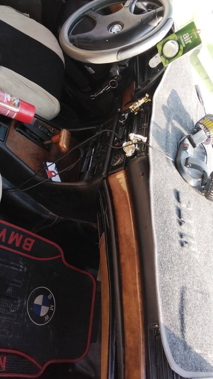 سلام عليكم عندي BMW735مكينه مفتوح سياره خير من الله للبيع الشري يتصل*********** السعر 42 بي مجال قليل بغداد بسمي
