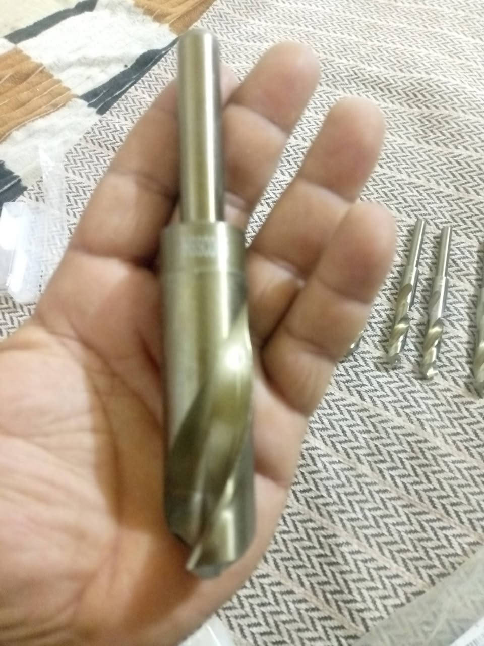 براين عدد 8 قياسات مختلفه
شلع 35الف


**إذا كنت صاحب هذا الإعلان وتريد حذفه لأي سبب، رجاءا أرسل رسالة إلى الدعم الفني**