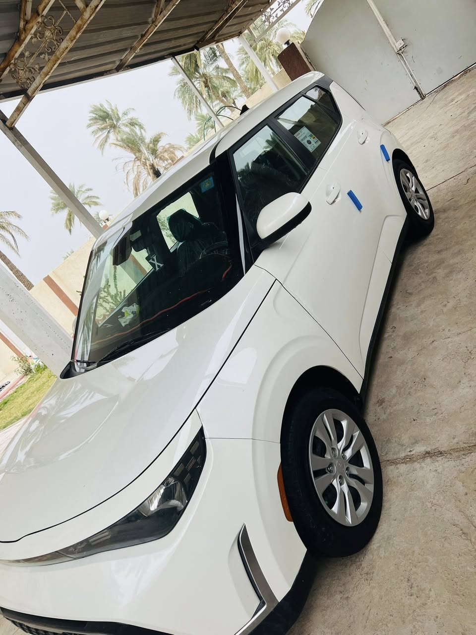 السلام عليكم 
للبيع كيا صول 2023 امريكي فقط البنيد صبغ 
والجاملغ الامامي بارد 
السياره جديده ب معنى الكلمه مكينه كير حداديه كله جديد على وضع الشركه 
مكان السياره بابل 
رقم بابل دولي الجديد 
للاستفسار الاتصال 
***********
***********
