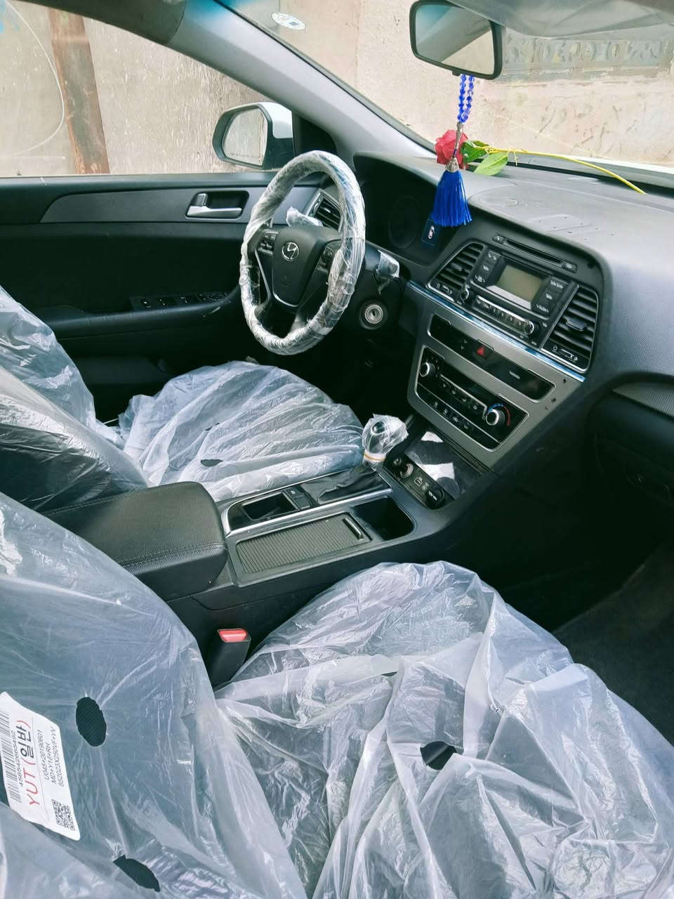 سلام عليكم سياره البيع سوناتا موديل 2017 منضومه غاز اصل ادوات العنوان بصره السعر 63وبيه مجال للاستفسار الاتصال على الرقم التالي ***********
