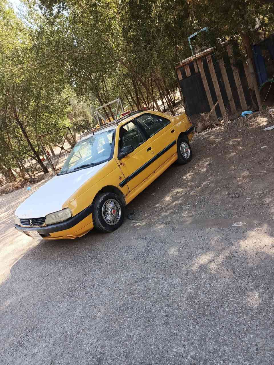 السلام عليكم بيجو 405 جيركس 2010 سياره جاهزه جير ومحرك وتبريد مقفولات كهربائيات جاهزه حداديه جديده مشط السيرين جديد سياره خير من الله ما عوزها كل شيء بوجهك للشارع رقم الماني بغداد سنويه ما نافذه راعيها بالنجف ما واصل له ابيع بدون راعي تكفل سرقه بعشائر سعر 13 العنوان بغداد المدائن سلمان باك رقم الهاتف***********
