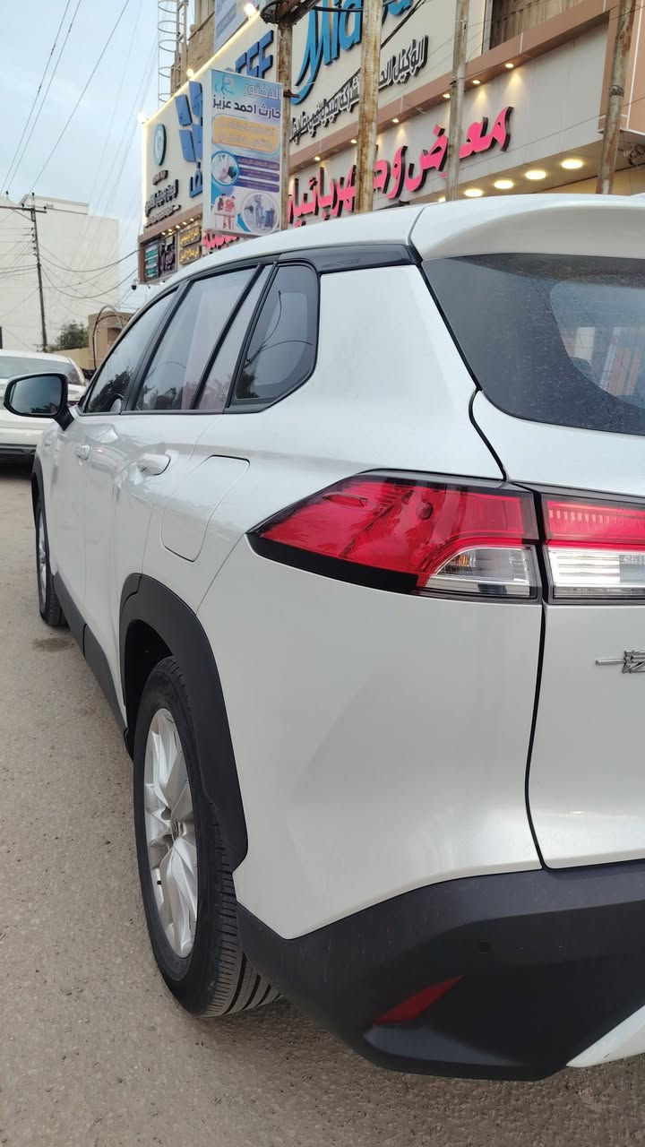 كورلا كروز موديل 2025
السيارة حساسات امامي خلفي

4 كامرات  اسلايد رادار تحديد مغادرة مسار

داخل مخمل ماشيه ٢٣ الف قابل للزيادة

السعر 175 وبيها مجال بسيط حق الجية
رقم الهاتف ***********
