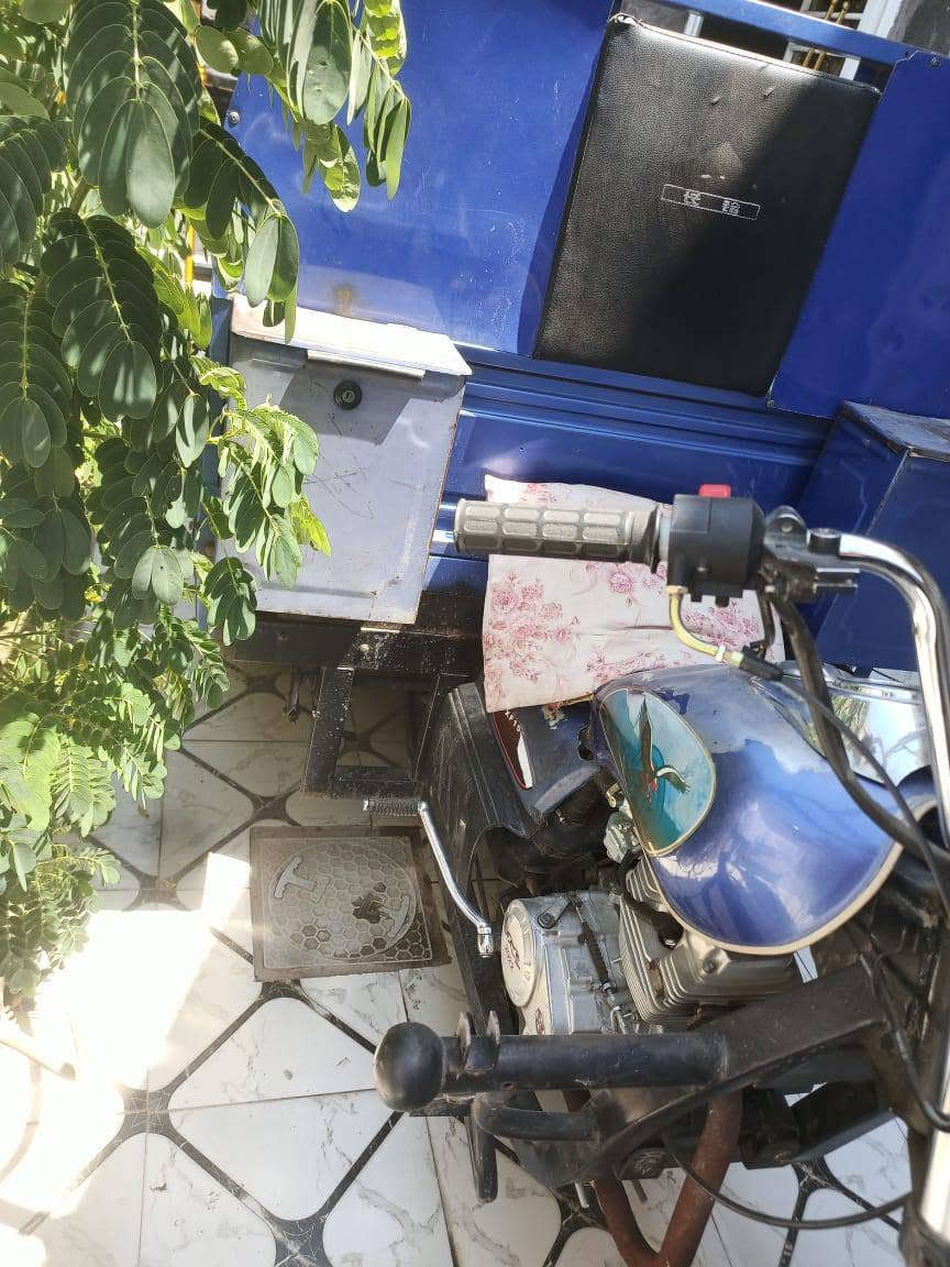 سلام عليكم ستوته للبيع موديل 20 محرك 22 اوراق اصولي بسمي نضيفه خير من الله مابيه نقص السعر 1900 كربلاء خلف جامعة كربلاء للستفسار عل رقم ***********
