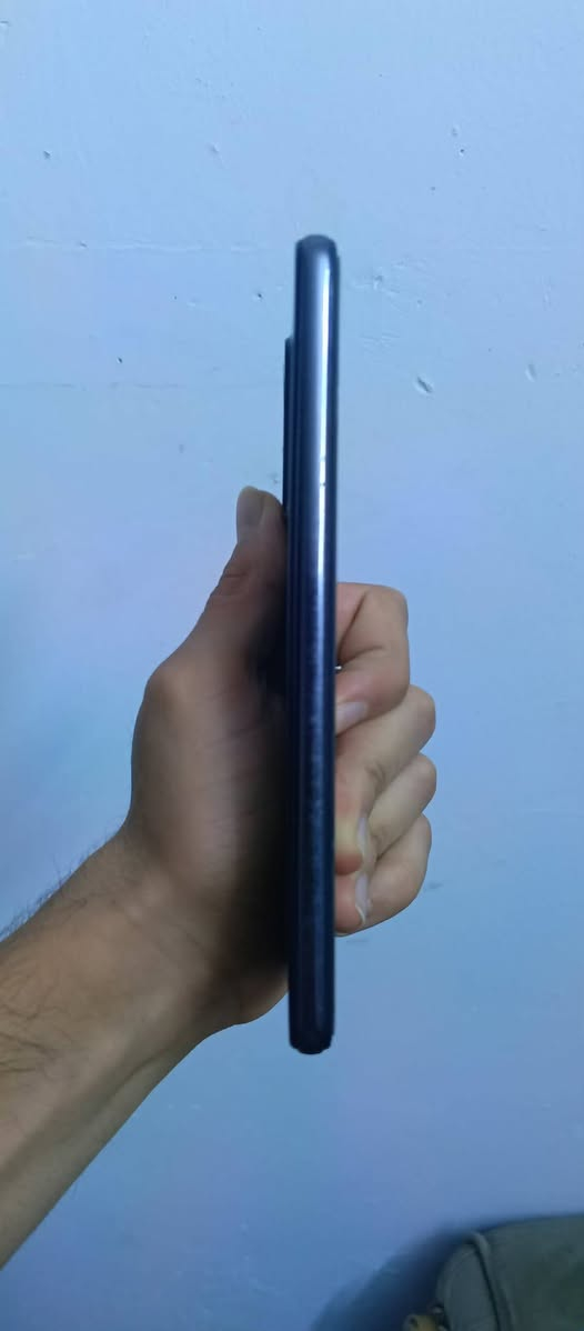 Samsung Galaxy A52 مراوس ب آيفون 12برو جهاز نظيف ماداخل صيانه ابد اكثر تفاصيل خاص *********** واتساب موجود

