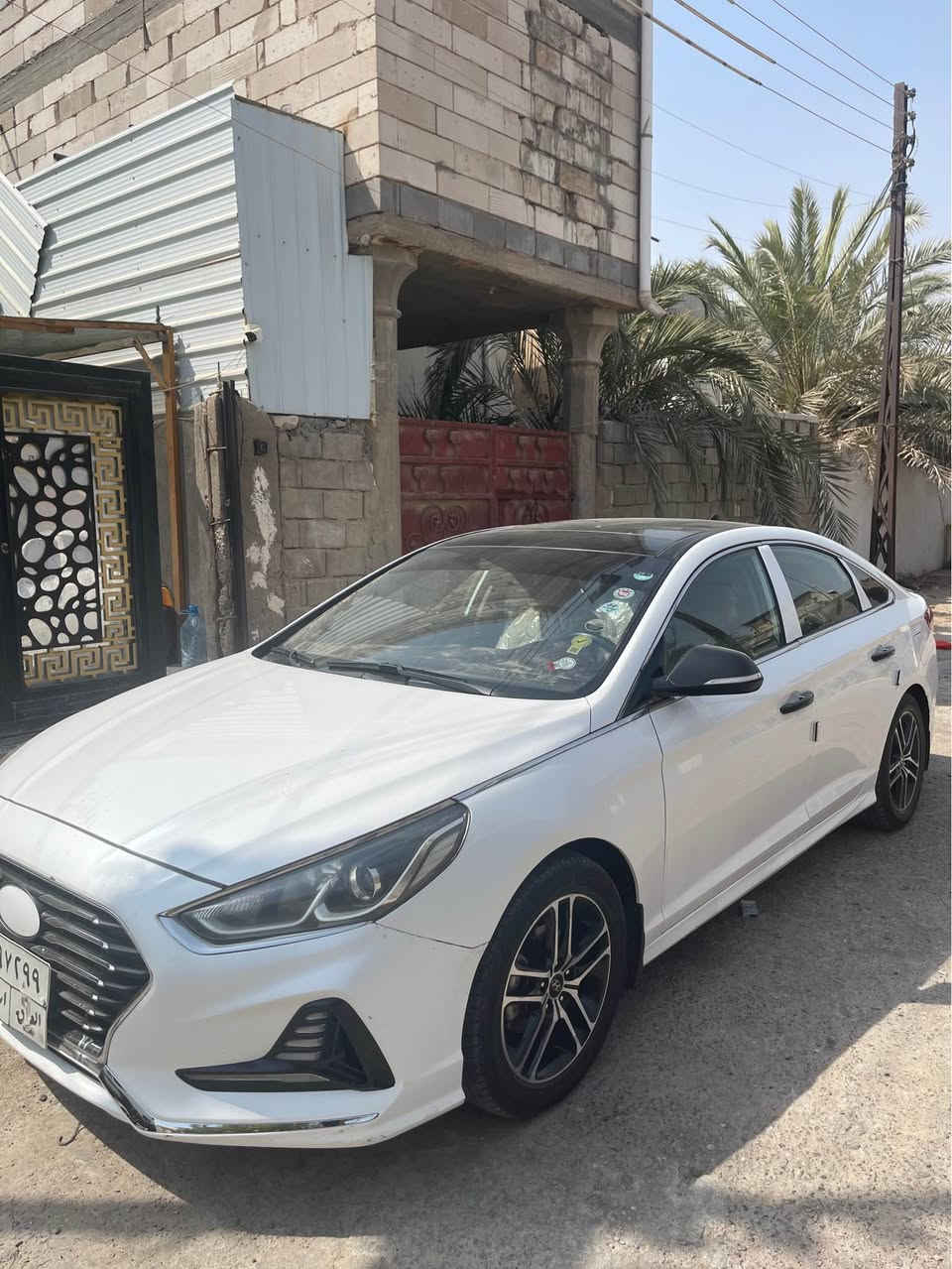 سوناتا ٢٠١٨ خليجي كفاله عامه ما عدا مدكر امامي مصبوغ اثار خدوش بدون فتح   سنوية منتهية  دوشمه كشنات وارضيه جديده حداده حلوه تايرات جدد 
 فول مواصفات 
مكينة ٢٤٠٠ دوش 
بصمه 
تشغيل عن بعد 
بنوراما 
لايت زنون
كشاف نهاري 
كشن كهرباء 
ثلاث وضعيات قيادة ( ايكو / نورمل / سبورت )
تحكمات ستيرن جهتين 
مثبت سرعه 

السعر 165بيها جمال جدآ بسيط 
مكان سيارة بصرة ابي الخصيب 
رقم *********** ابو الخصيب, البصرة
