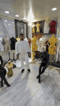 السلام عليكم زبائنّا الكرام 🤍
نرحب بكم في مليكانات حجي حسين
متوفر لدينا مليكانات ملابس بيع جملة ومفرد
بجودة عالية وأسعار تنافسية تناسب الجميع 🔥

📍 عنواننا: الشورجة – شارع الرشيد
مقابل مطعم مشويات الرشيد خدمة توصيل كافة محافظات العراق

📞 للتواصل والاستفسار:
***********

تشرفونا بزيارتكم، ونسعد بخدمتكم دائمًا 🙏
