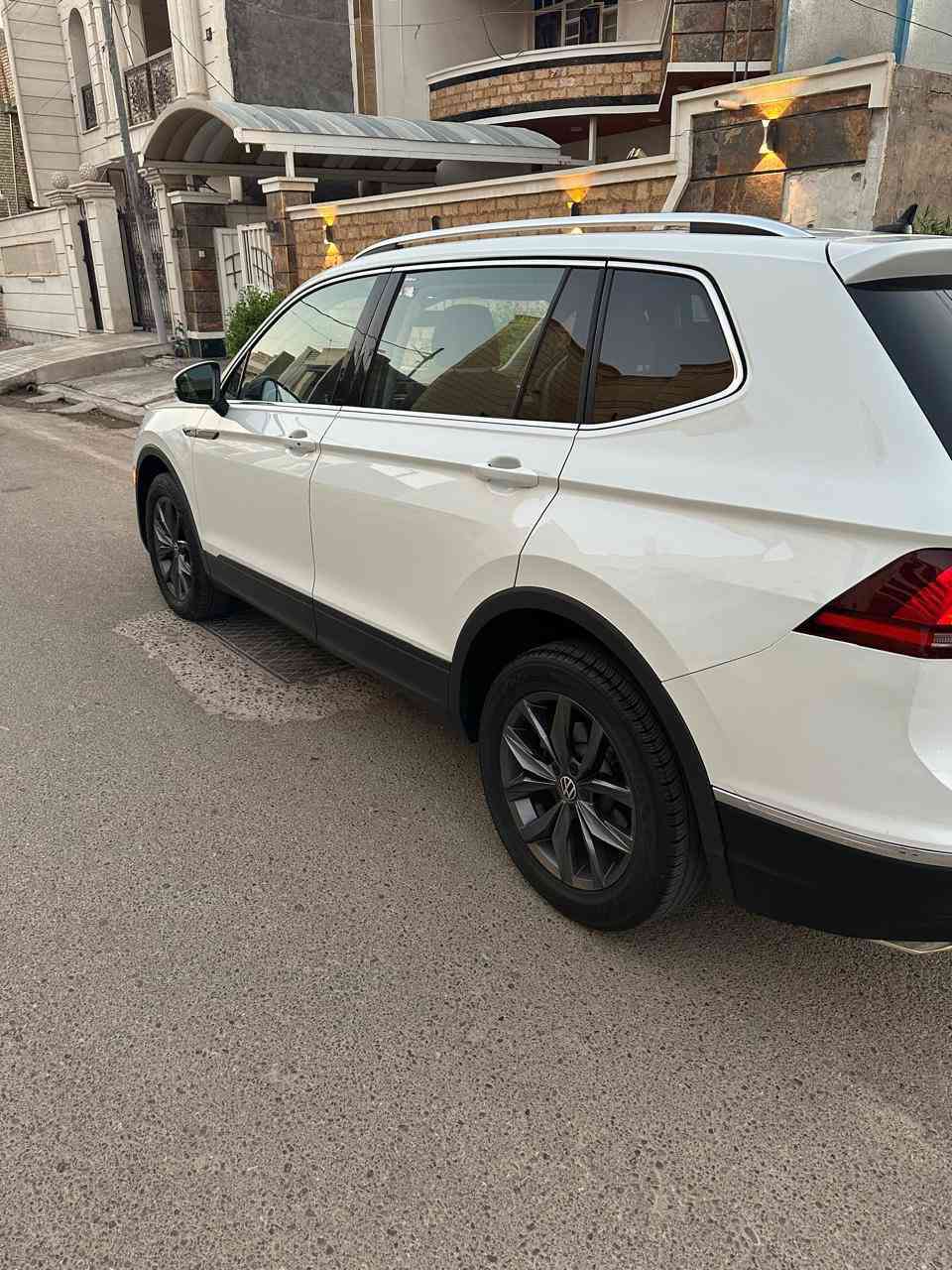 🚗 للبيع فولكس واجن تيغوان 2022 SE – وارد أمريكي 🇺🇸

🔹 الفئة: SE
🔹 المحرك: 2.0 TSI اقتصادي وقوي
🔹 ناقل الحركة: أوتوماتيك
🔹 الدفع: (رباعي 4MOTION)
🔹 اللون: (ابيض)
🔹 الممشى: (74.000 كيلو متر)

✨ المواصفات:

 • شاشة لمس كبيرة
 • كاميرا خلفية
 • رادار + مثبت سرعة
 • تحكم بالمقود
 • نظام تشغيل بدون مفتاح
 • مكيف قوي
 • أنظمة أمان متقدمة
 • صرفية وقود ممتازة

حالة السيارة: نظيفة جداً / استخدام شخصي

💰 السعر: (20.000$)
📍 الموقع: (اربيل)
📞 للتواصل: (***********)
