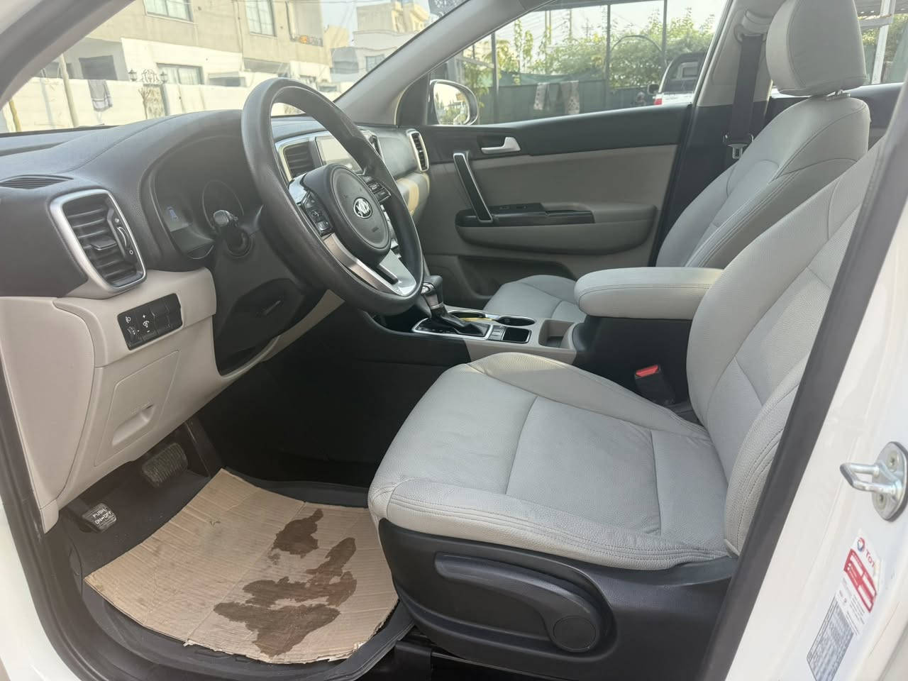 كيا سبورتاج  خليجي ٢٠١٩ مكفولة  دماعية للدعامية رقم سنوية جديدات تايرات جديدة كير ومحرك بشرط ممفتوح. ماشية اقل من ١٥٠ 
 السعر ١٨٨ المكان اربيل للتواصل على هذا الرقم واتس اب
*********** ابو لانيا
