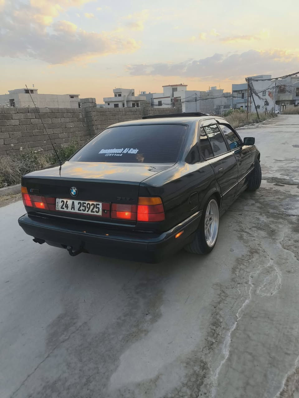 525i - 1991
- كير اوتو 
- محرك كبس
- جامات كهرب
- داخل مخمل صاج 
- دبل ايرباك 
- دبل جكمجه
- سلايت
- صدر امامي خلفي جديد
- تبريد ثلاجه منضومه جديده
- ويل M عليها 
- كهربائيات كلها شغاله
- هزه ورقم جديد 
- بجم عريض
- سستم صوت عليها  
-  لايت زنول 
- عليها ادامه كامله سيارة جاهزه

- ***********
