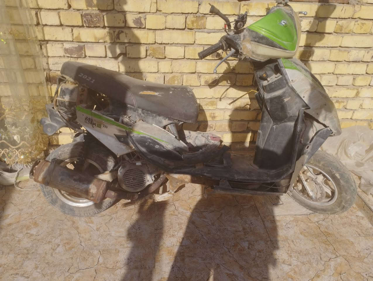 السلام عليكم
دراجة سكنس شغاله هندر 
كفراته تعبانه بس // للتواصل ***********
