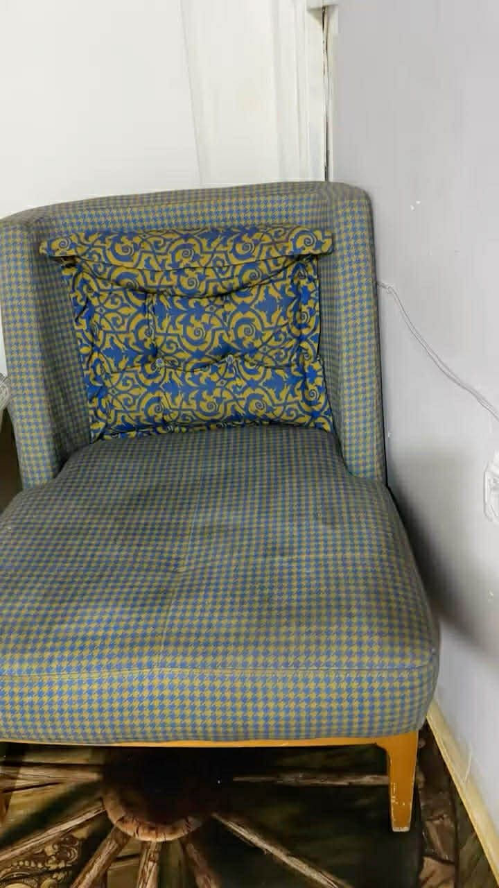 قنفات للبيع اخو الجديد تركي درجه اولى ويصير سرير هم اتنين إكبار وكرسين وياه


**إذا كنت صاحب هذا الإعلان وتريد حذفه لأي سبب، رجاءا أرسل رسالة إلى الدعم الفني**