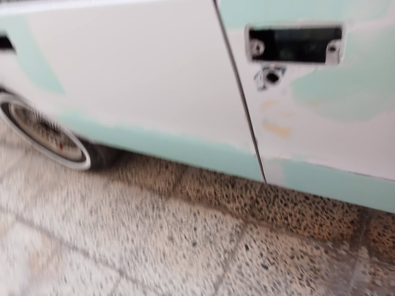 تعلن محلات الشرق لصبغ السيارات الكلاسك عام 
الموقع كم سارة رقم الهاتف *********** متواجد وتساب
