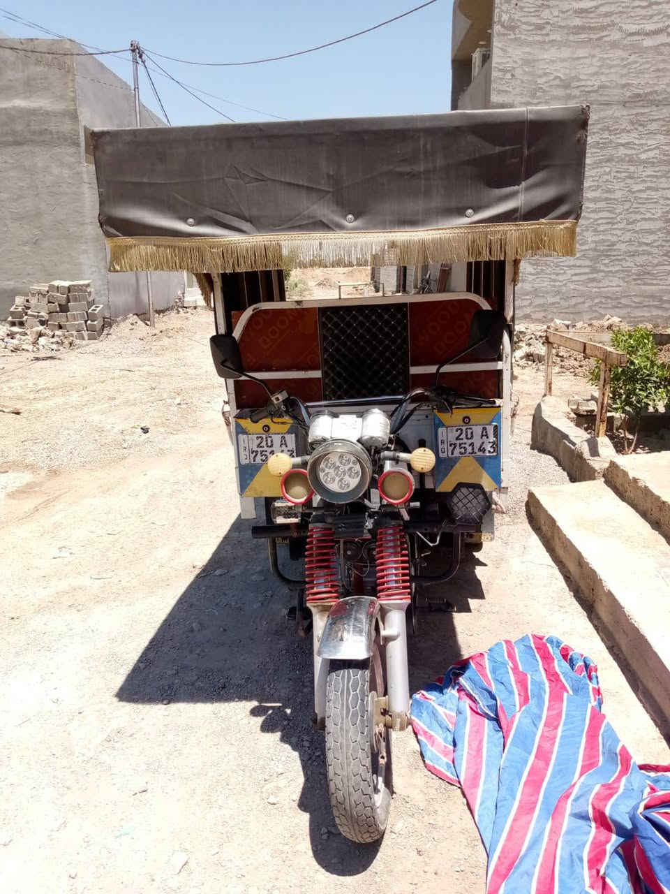 سلام عليكم ستوته للبيع موديل 20أم الطير فحل سنويه رقم كامل كهربائيات شغاله السعر مليونين ونص ورقم الهاتف *********** وبي واتساب
