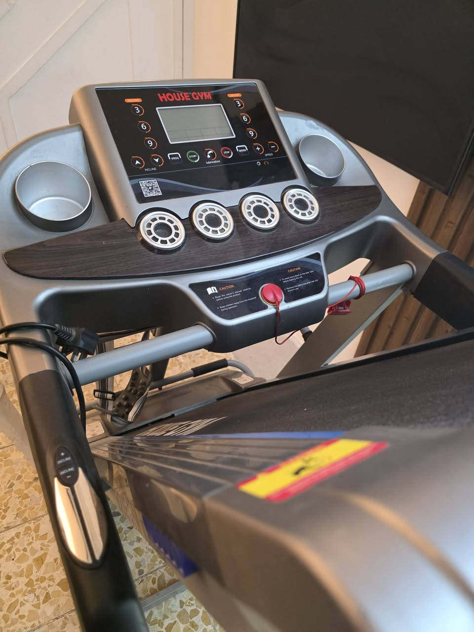 جهاز جري ماركة house gym
بالاضافة لرجاج تكسير الشحوم 
مستخدم شي قليل 
السعر ٢٩٠ الف وبي مجال بسيط
المكان بغداد كرادة


**إذا كنت صاحب هذا الإعلان وتريد حذفه لأي سبب، رجاءا أرسل رسالة إلى الدعم الفني**