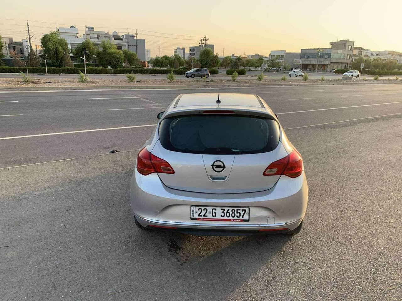 اوبل استرا ٢٠١٣
٢بارجه و نيوي صبوغ 
ره قمو سه نه وي نوييه به ناوه خومه 
0-7-5-0-5-7-5-0-5-2-5
*********** شقلاوة, أربيل
