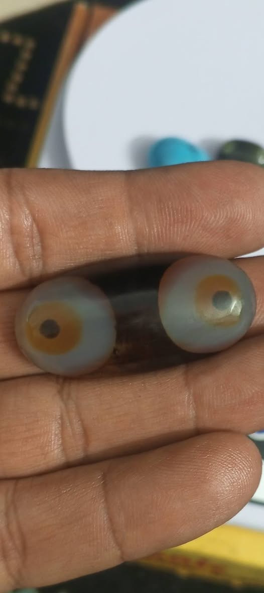 احجار نوادر سعر القطعة ب25 الف بغداد الدورة ***********
